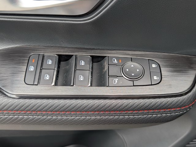 New 2026 Nissan Kicks SR w/ Cold Weather Package AWD/4WD image 16