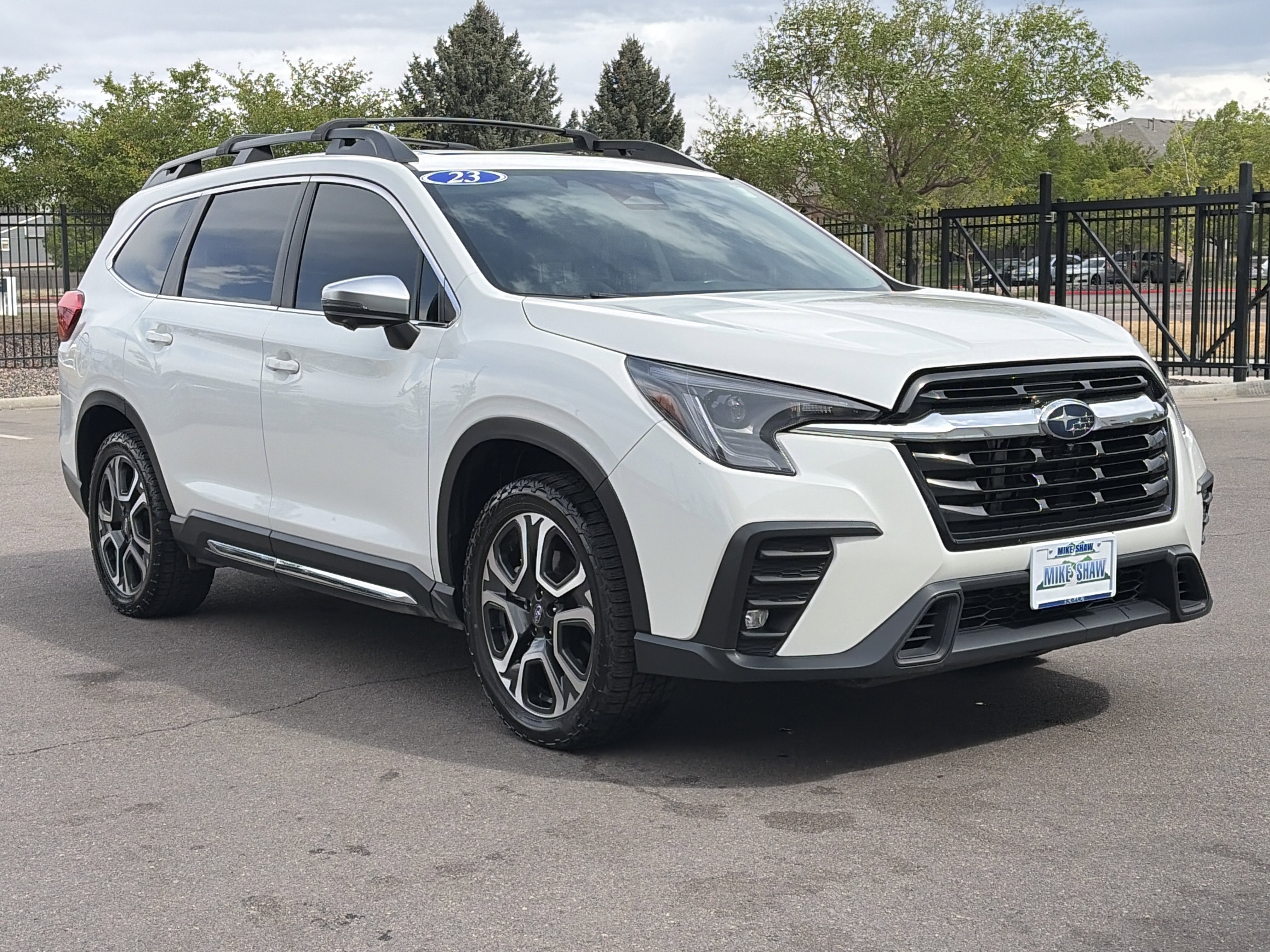 Used 2023 Subaru Ascent Limited w/ Technology Package AWD/4WD image 3