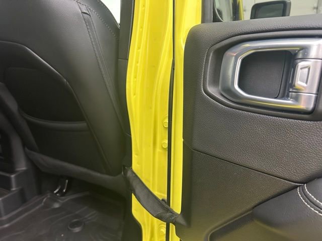 Used 2022 Jeep Wrangler Unlimited Sahara w/ Cold Weather Group image 33