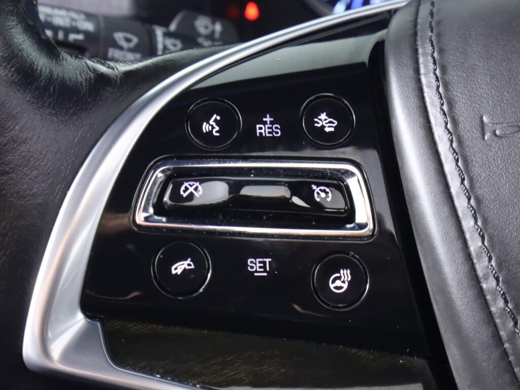 Used 2016 Cadillac Escalade Platinum AWD/4WD image 12