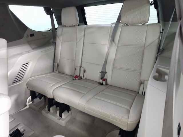 Used 2022 Cadillac Escalade Premium Luxury Platinum image 42