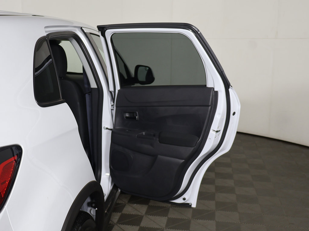 New 2027 Mitsubishi Outlander Sport ES AWD/4WD image 18