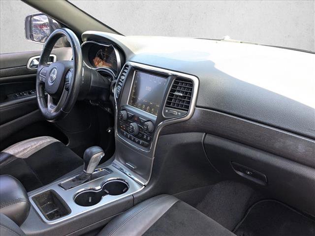 Used 2017 Jeep Grand Cherokee Altitude image 18