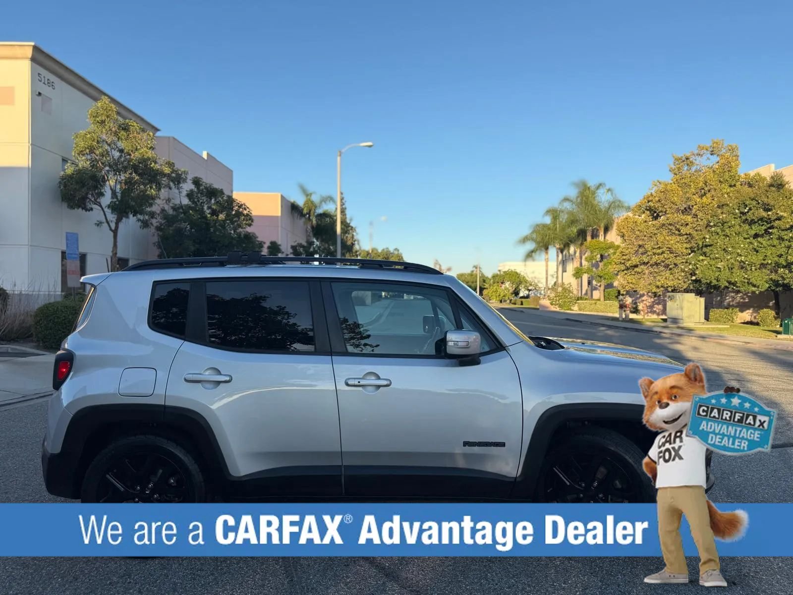 Used 2018 Jeep Renegade Altitude FWD image 17