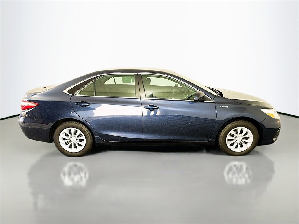 Used 2016 Toyota Camry LE image 8