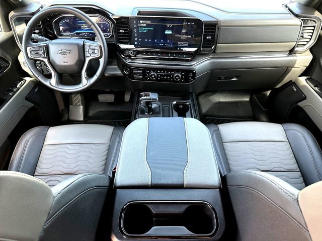 Used 2025 Chevrolet Silverado 1500 ZR2 w/ Technology Package AWD/4WD image 27