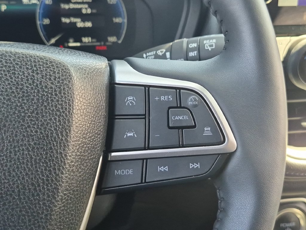 Used 2025 Toyota Grand Highlander AWD Hybrid image 33