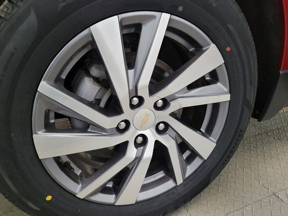 Used 2023 Chevrolet Equinox Premier image 31