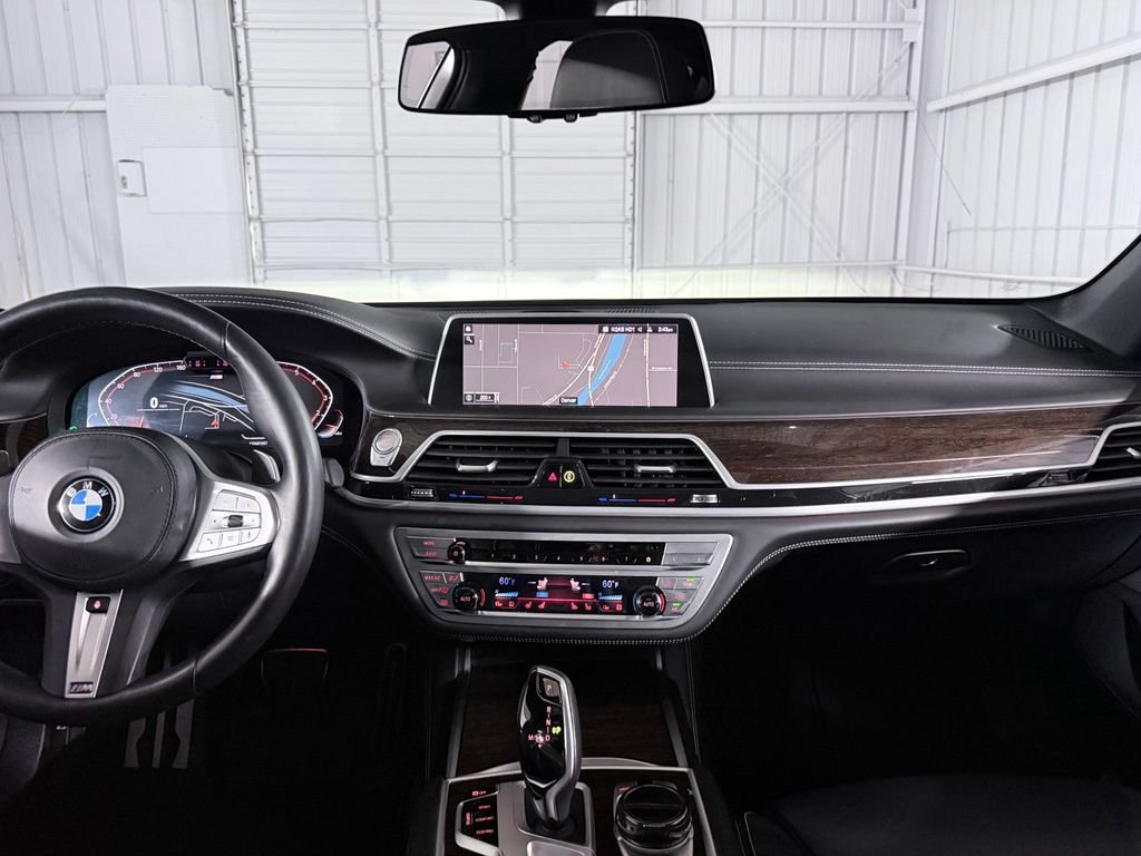 Used 2022 BMW 750Li xDrive AWD/4WD image 51