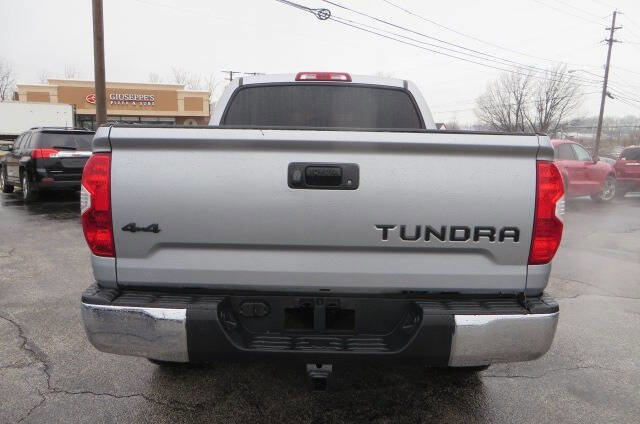 Used 2017 Toyota Tundra SR5 w/ SR5 Upgrade Package image 7