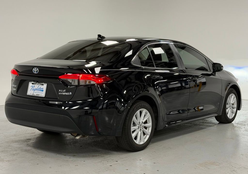 Used 2024 Toyota Corolla XLE image 4