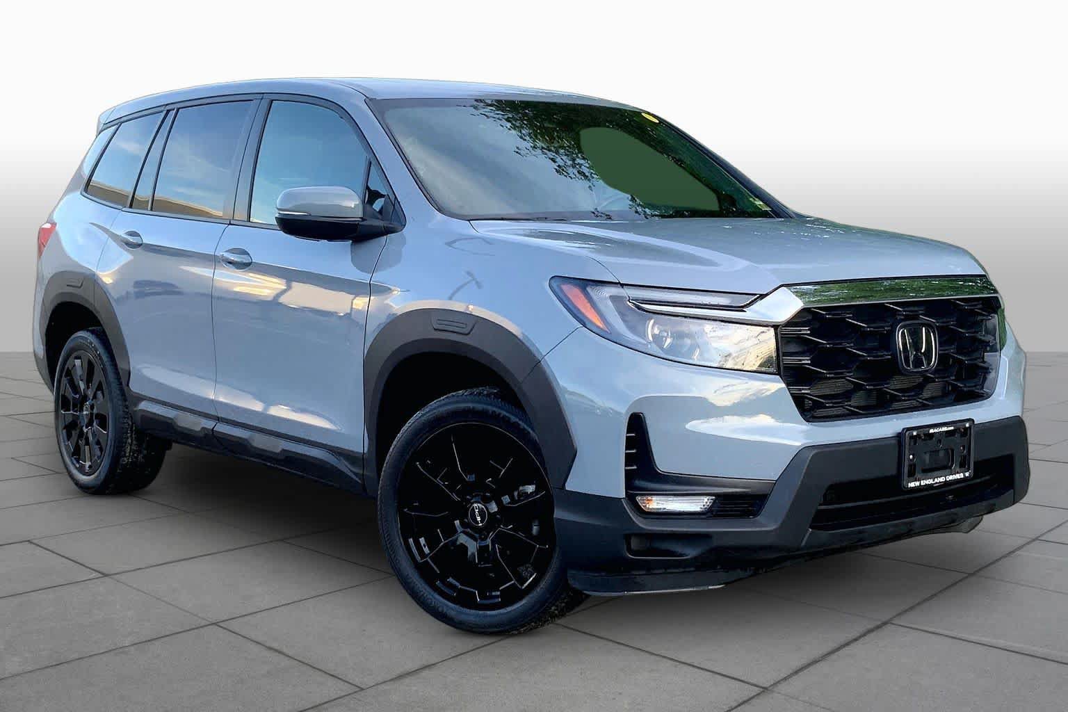 Used 2023 Honda Passport EX-L image 3