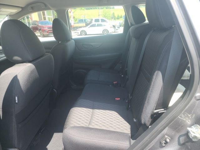 Used 2019 Nissan Rogue S AWD/4WD image 10