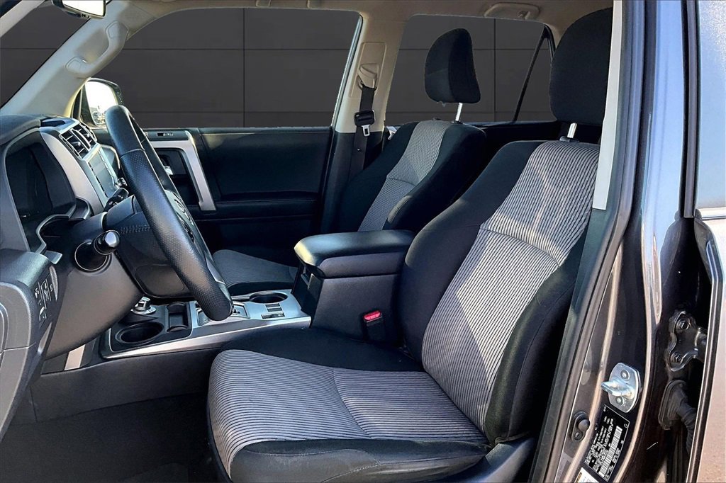 Used 2021 Toyota 4Runner SR5 image 22