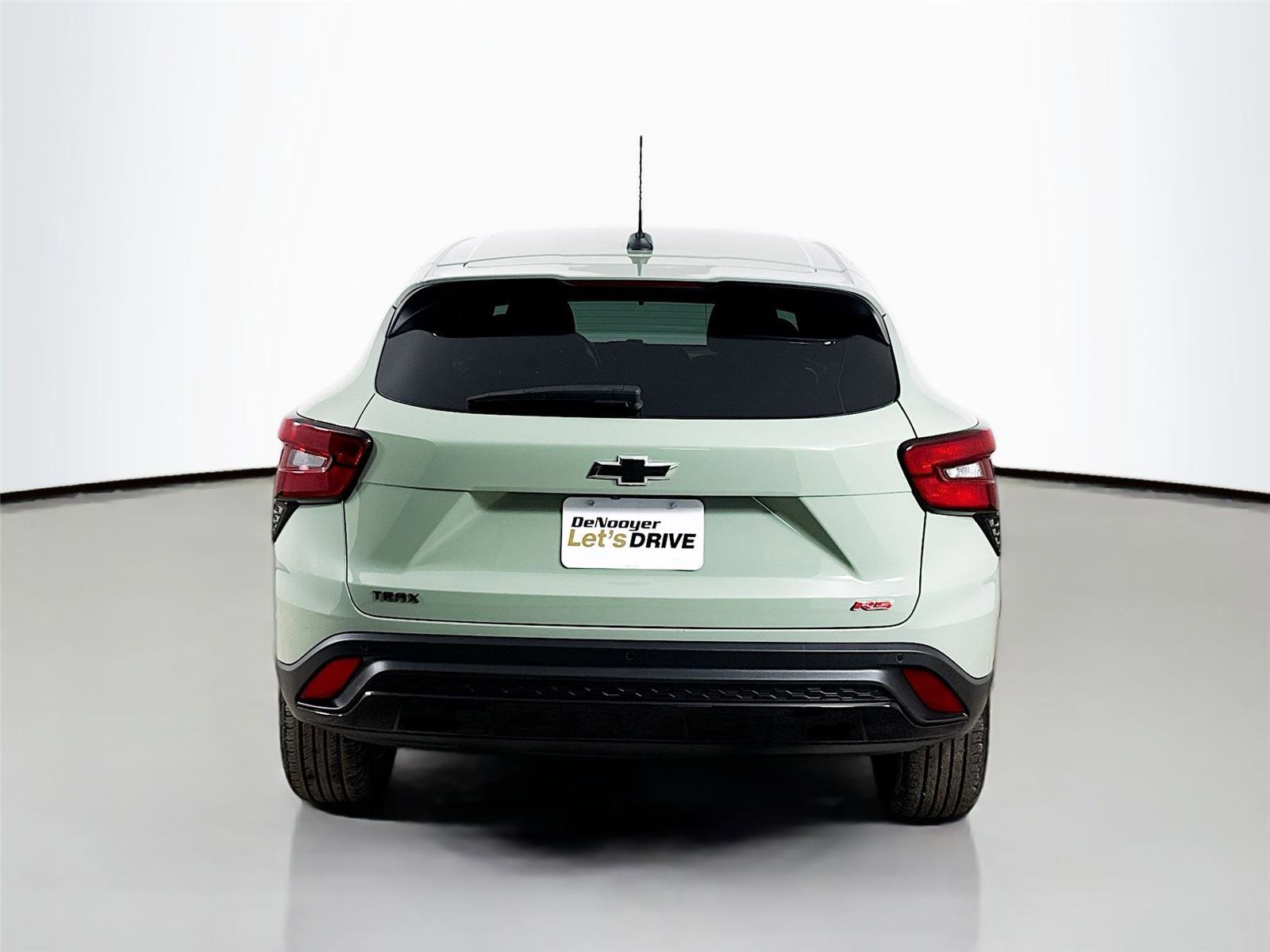 Used 2024 Chevrolet Trax RS w/ Driver Confidence Package image 8