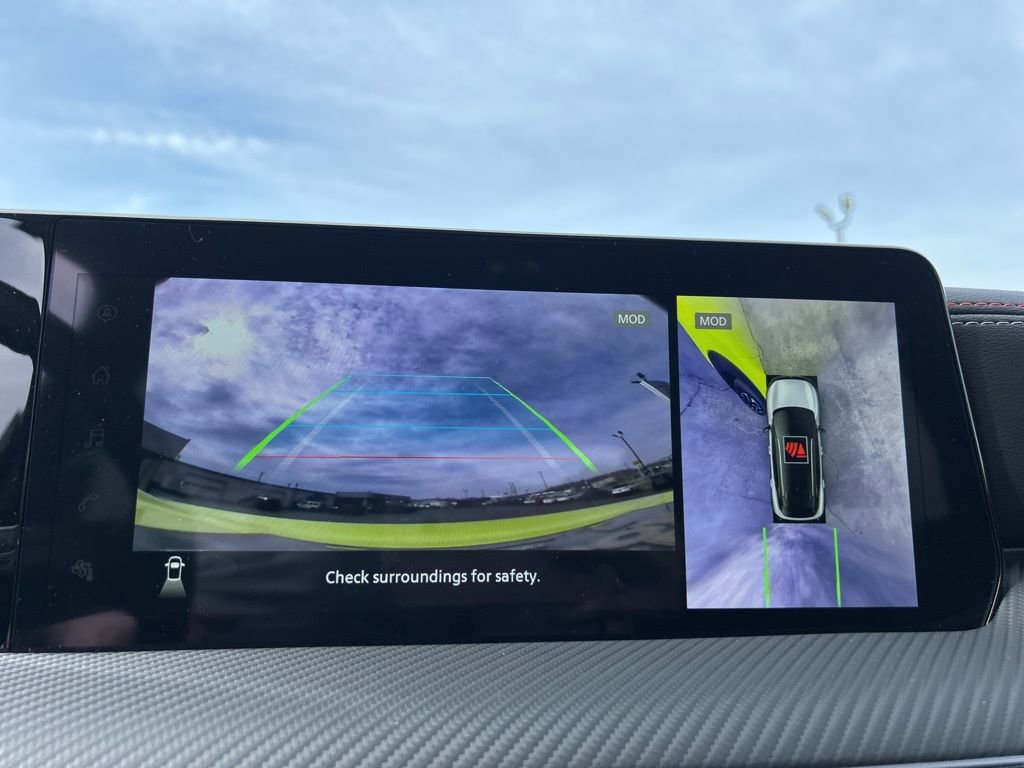 Used 2025 Nissan Kicks SR image 24