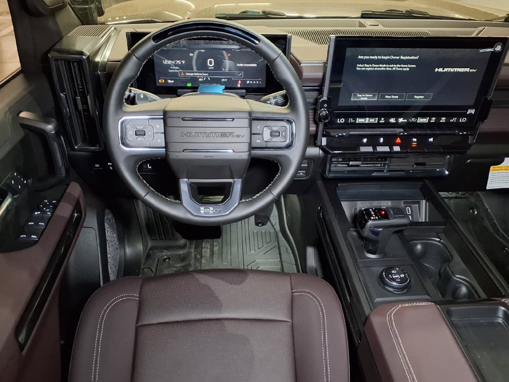 New 2026 GMC Hummer EV SUV w/ LPO, Illumination Package AWD/4WD image 14