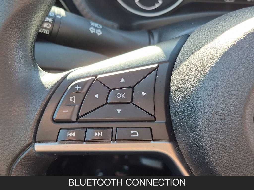 Used 2025 Nissan Sentra SV FWD image 17