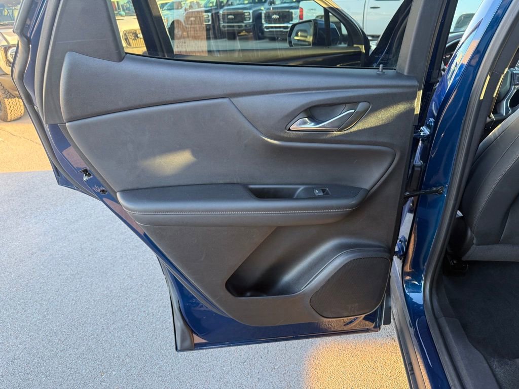 Used 2023 Chevrolet Blazer Premier image 11