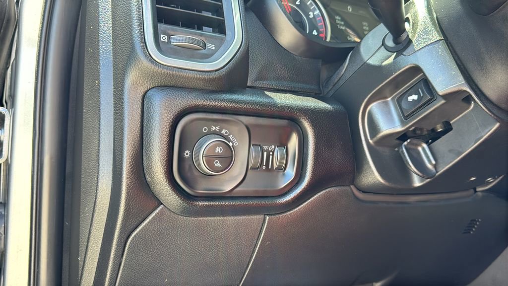 Used 2024 RAM 2500 Laramie w/ Safety Group image 29