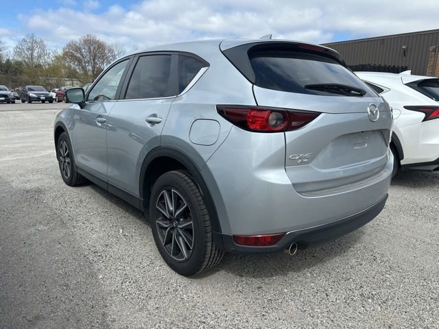 Used 2018 MAZDA CX-5 Touring w/ Preferred Equipment Package AWD/4WD image 4