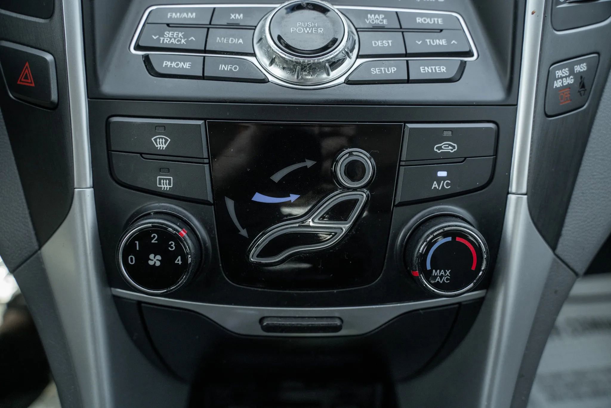 Used 2013 Hyundai Sonata SE w/ Navigation & Sunroof Pkg image 22