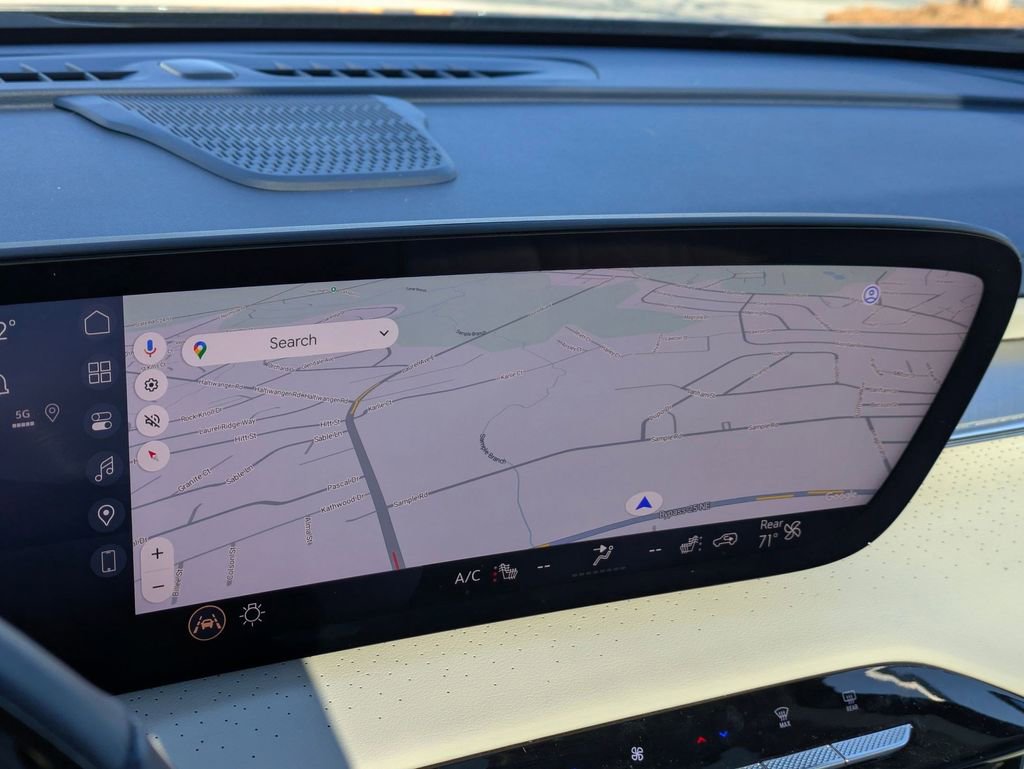 Used 2025 Buick Enclave Avenir w/ Super Cruise Package image 22