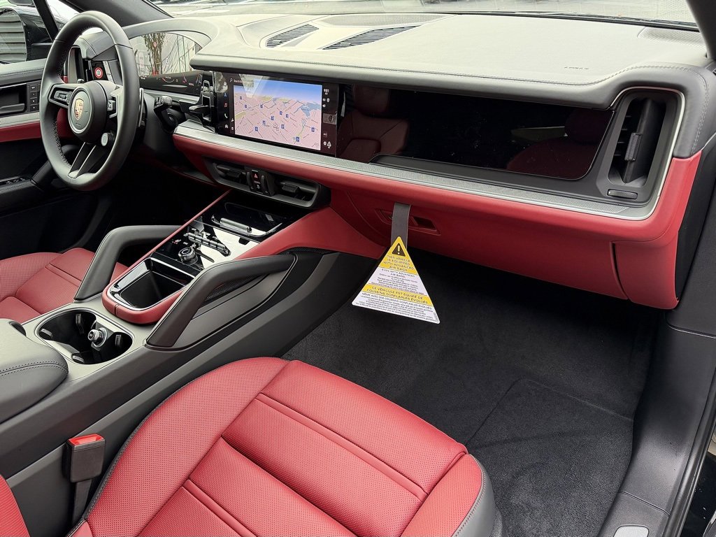 New 2026 Porsche Cayenne S image 21