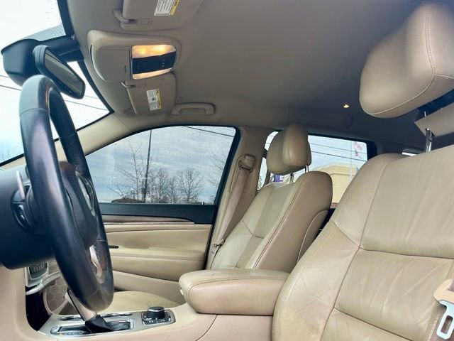 Used 2017 Jeep Grand Cherokee Limited image 21