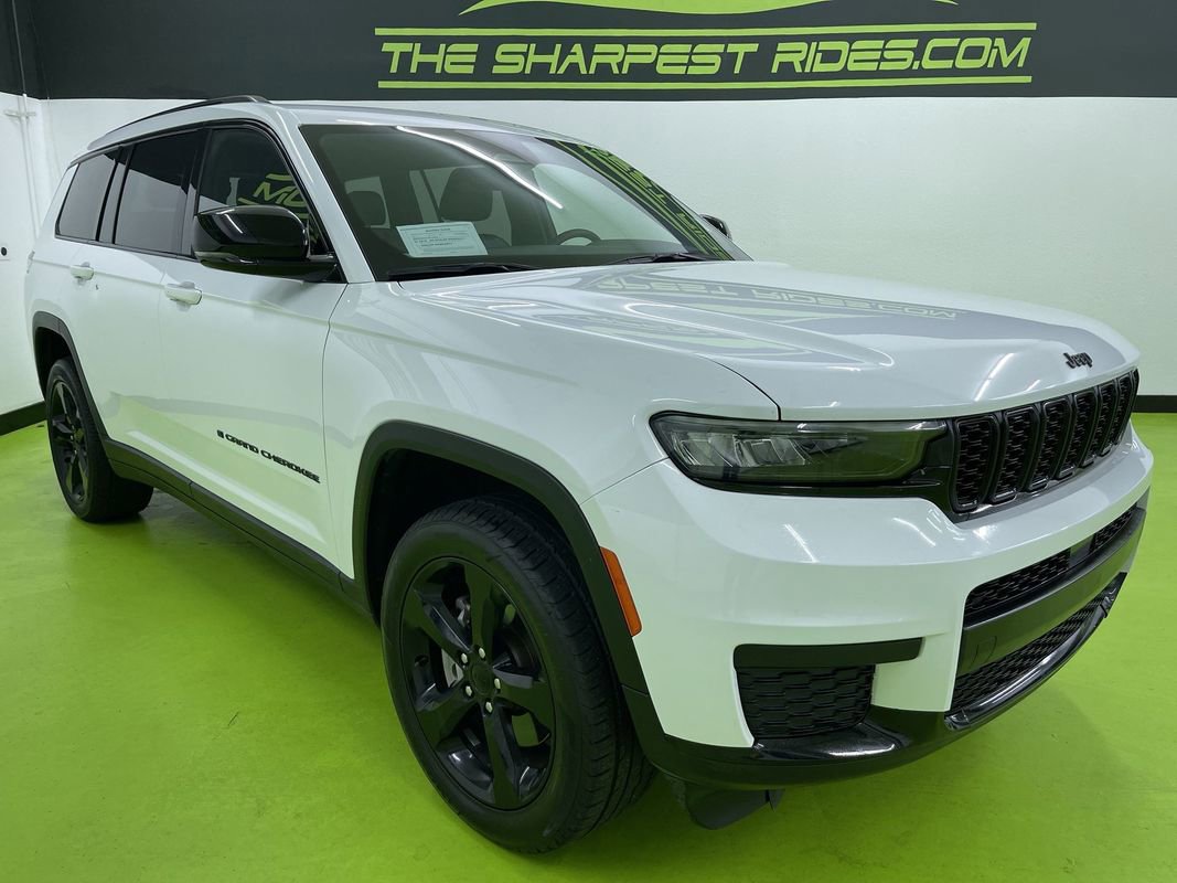 Used 2023 Jeep Grand Cherokee L Laredo image 2