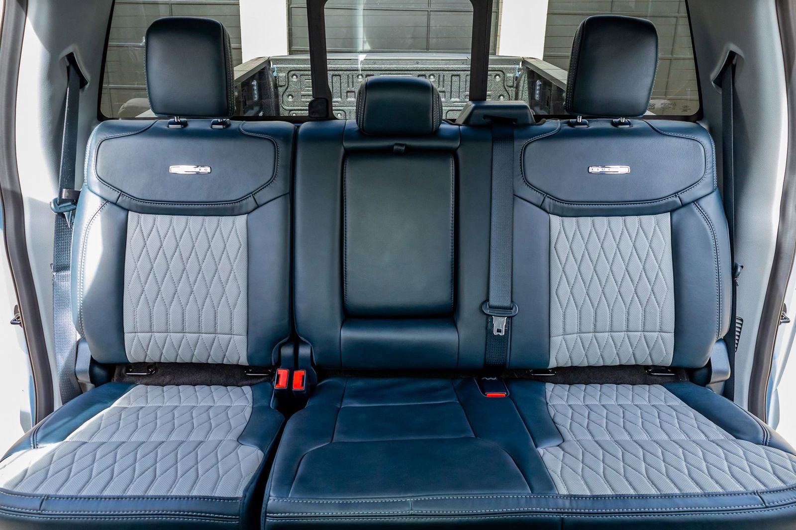 Used 2023 Ford F350 Limited w/ FX4 Off-Road Package image 35