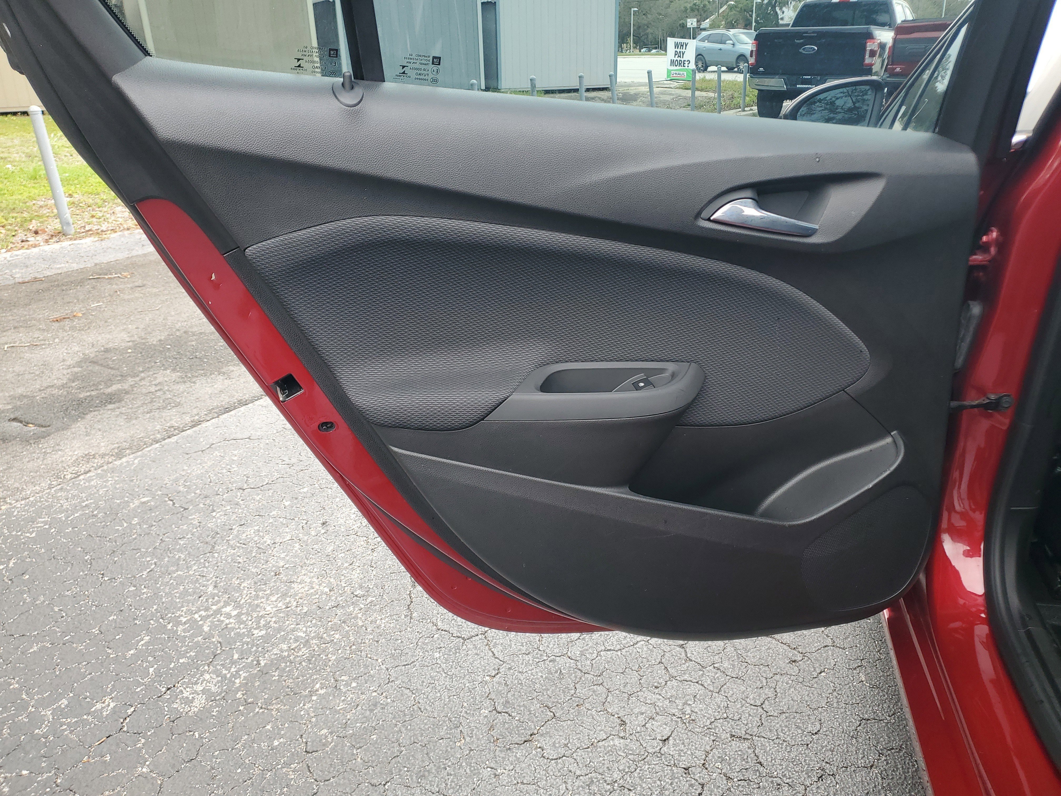 Used 2017 Chevrolet Cruze LT w/ Convenience Package image 24