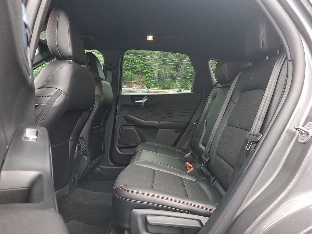 New 2025 Ford Escape ST-Line Elite w/ Class II Trailer Tow Package image 5