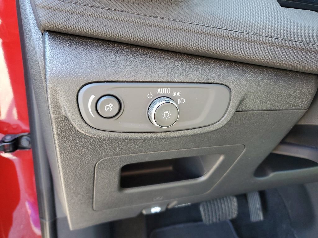 Used 2026 Chevrolet TrailBlazer LT w/ LT Cold Weather Package image 14