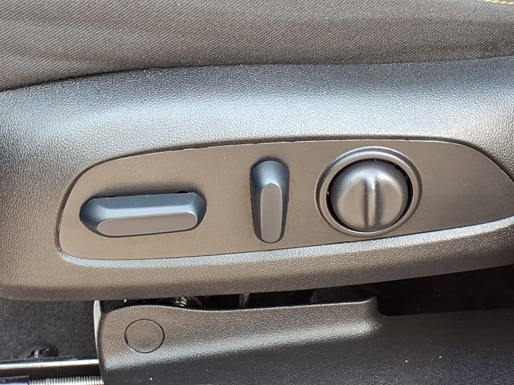 Certified 2024 Chevrolet Equinox LT image 13