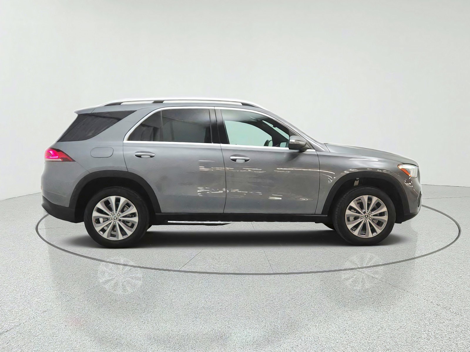 Used 2022 Mercedes-Benz GLE 350 image 4