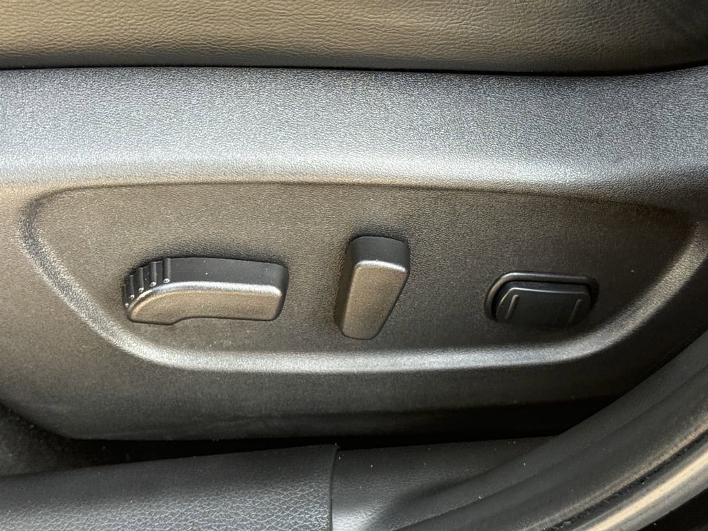 Used 2022 Nissan Rogue Sport SL image 20