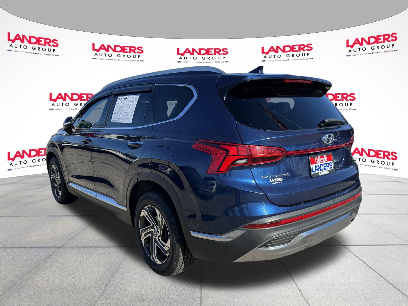 Used 2022 Hyundai Santa Fe SEL w/ Convenience + Premium Package image 5