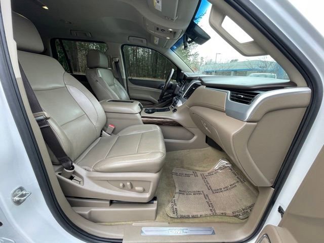 Used 2017 GMC Yukon SLT image 28