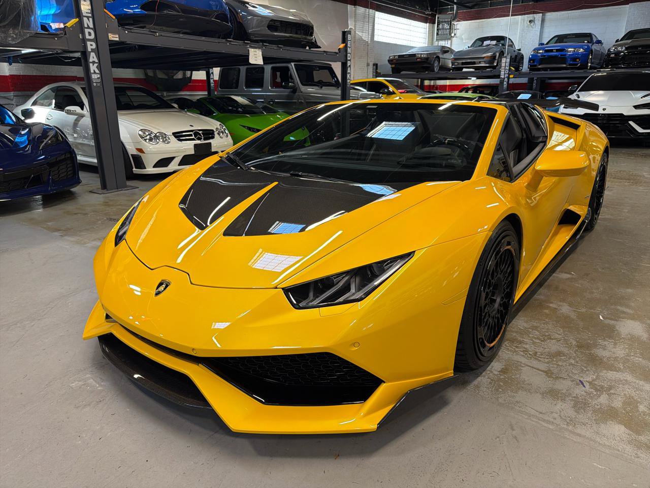 Used 2016 Lamborghini Huracan LP 610-4 AWD/4WD image 11