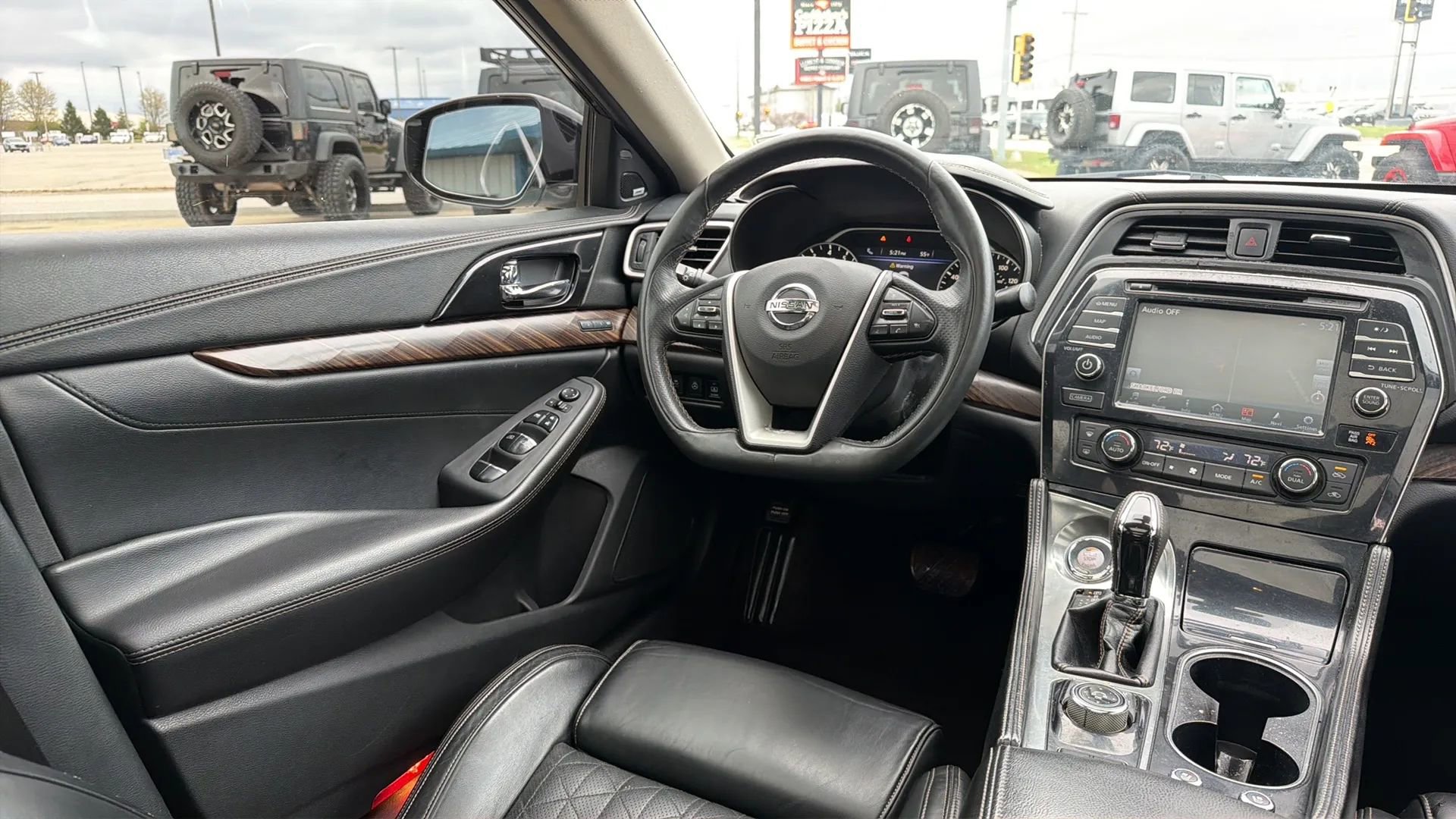 Used 2018 Nissan Maxima Platinum image 48