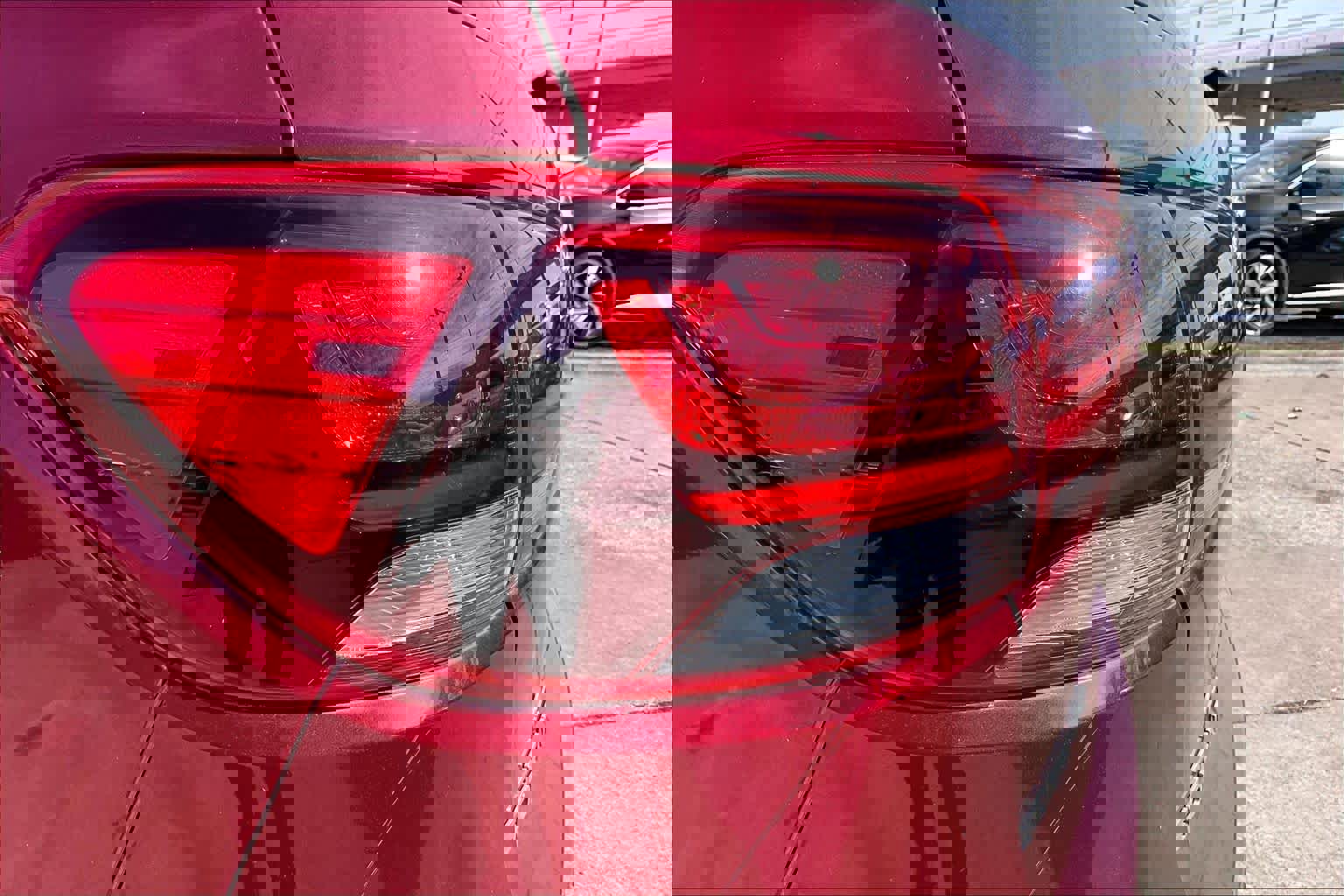 Used 2019 Kia Sorento LX image 27