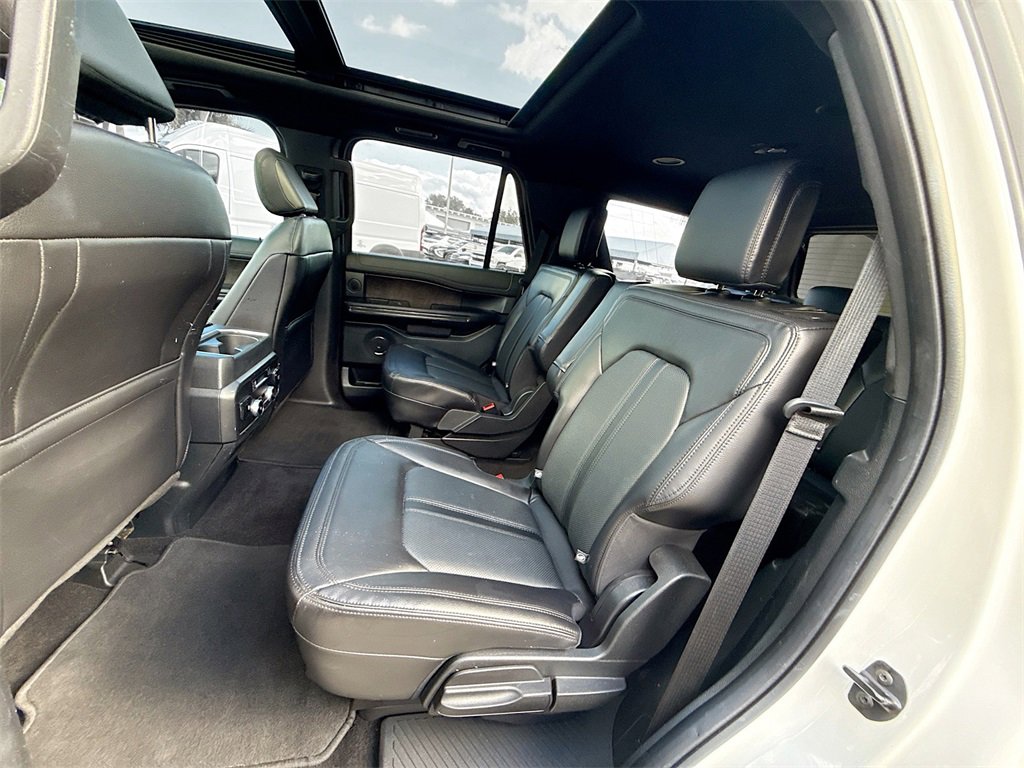 Used 2021 Ford Expedition Limited image 27