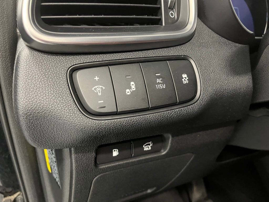 Used 2018 Kia Sorento SX image 14