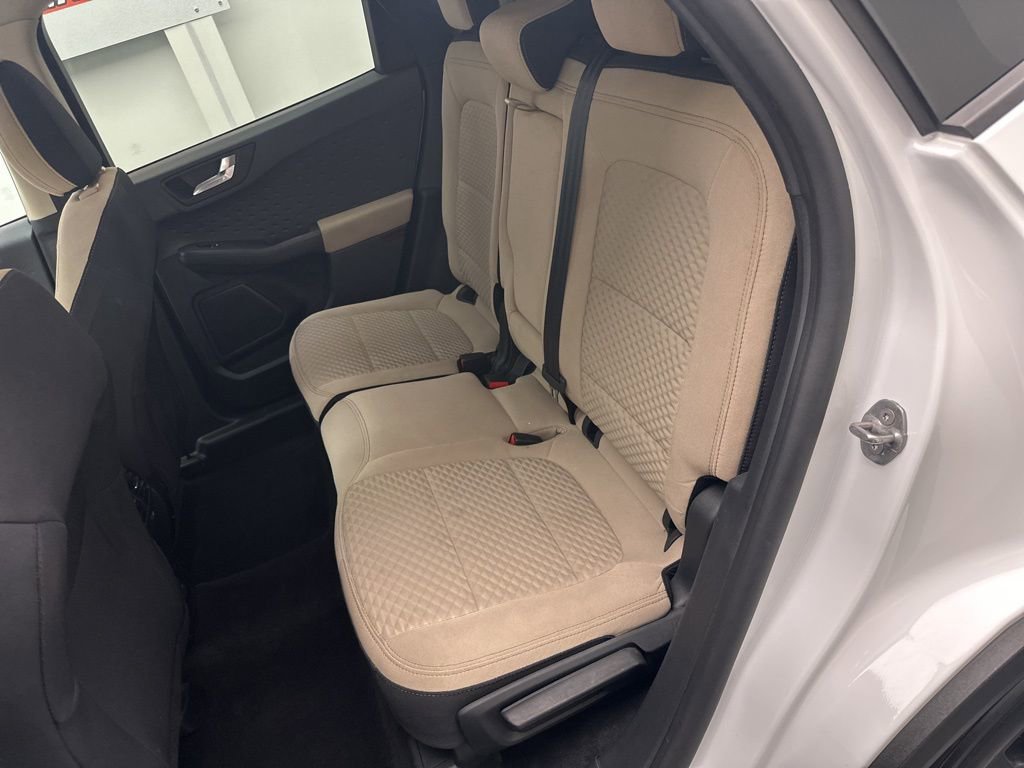 Used 2020 Ford Escape SE Sport image 13