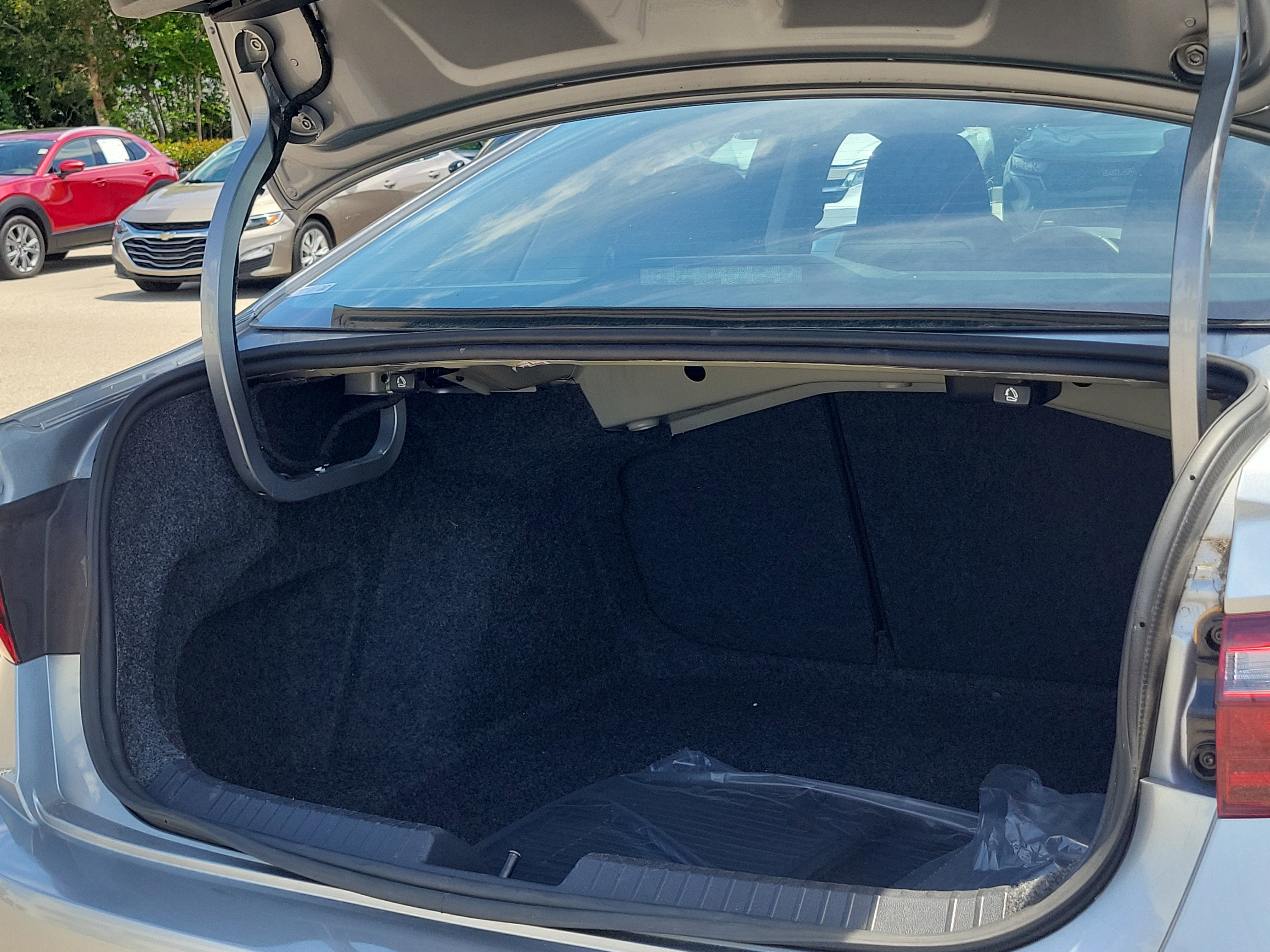 Used 2024 Volkswagen Jetta S FWD image 8