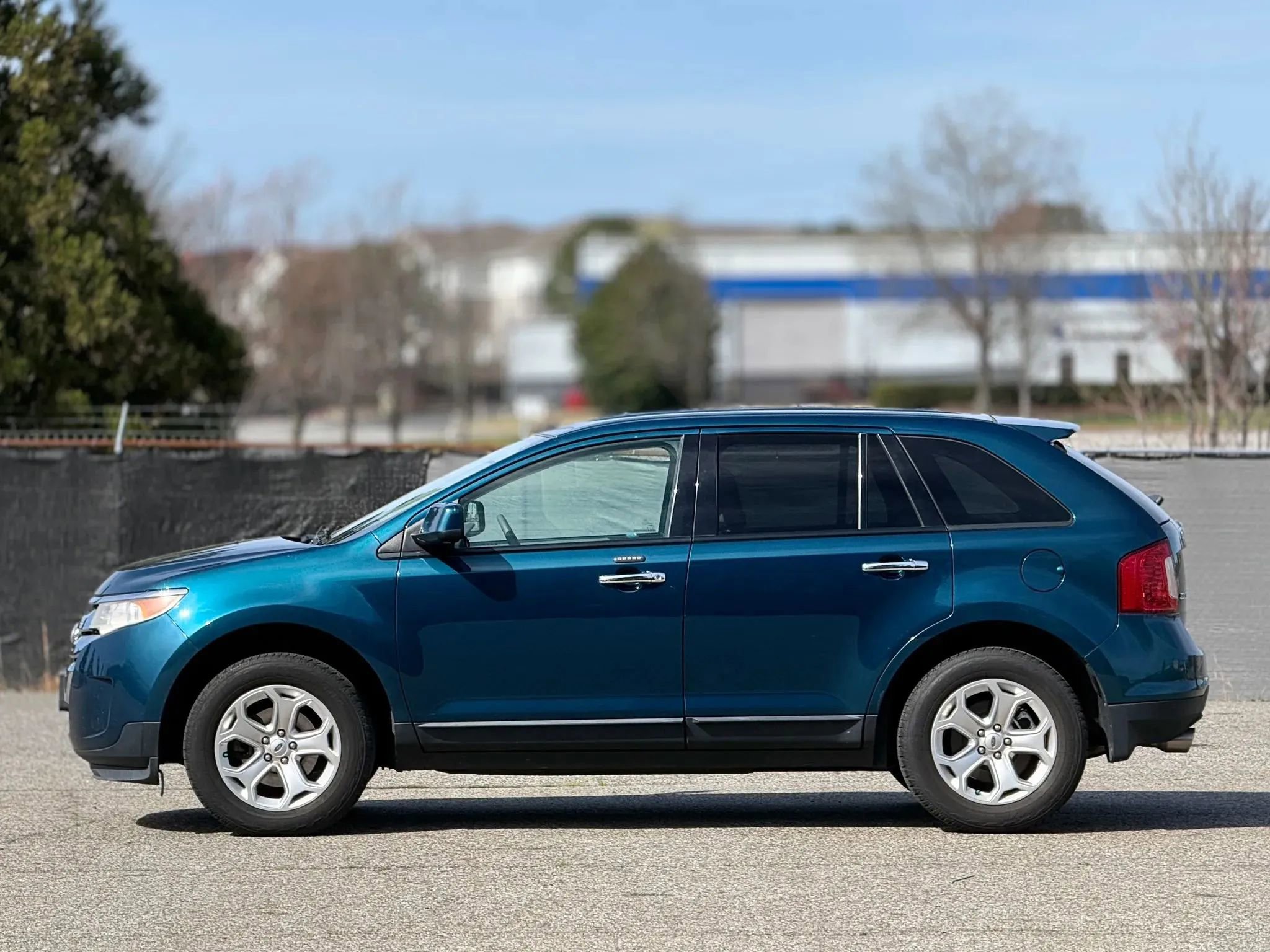 Used 2011 Ford Edge SEL w/ 202A Rapid Spec Order Code image 8