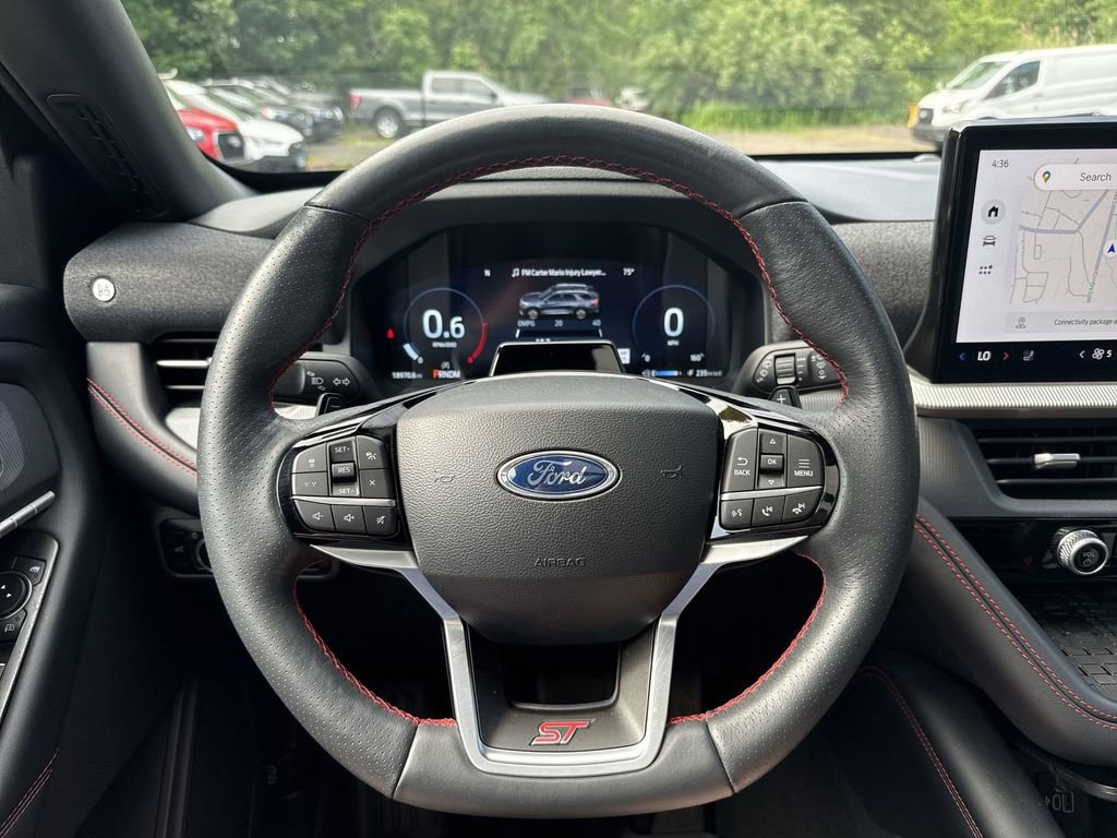 Used 2025 Ford Explorer ST AWD/4WD image 14