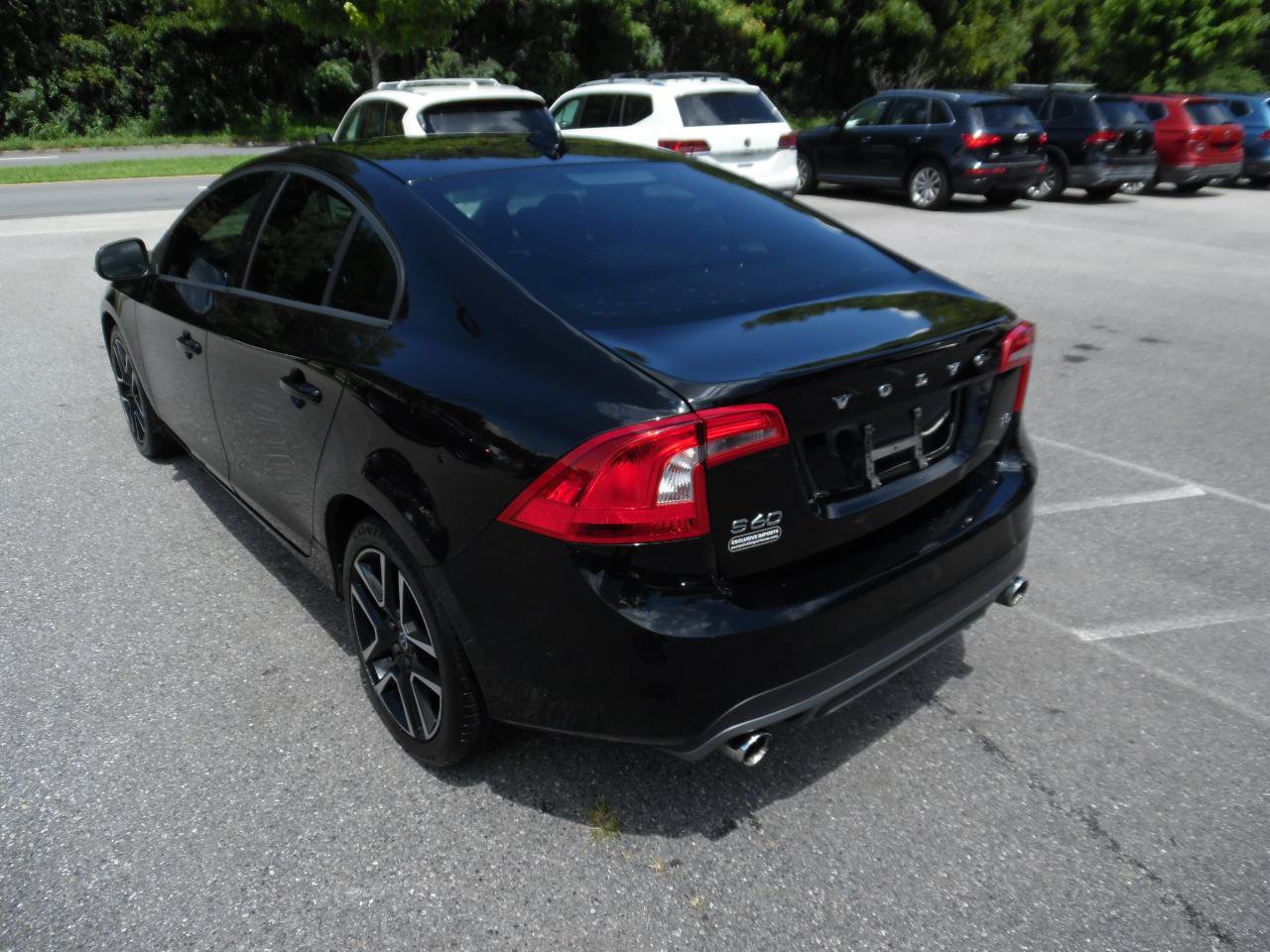 Used 2017 Volvo S60 T5 Dynamic FWD image 3