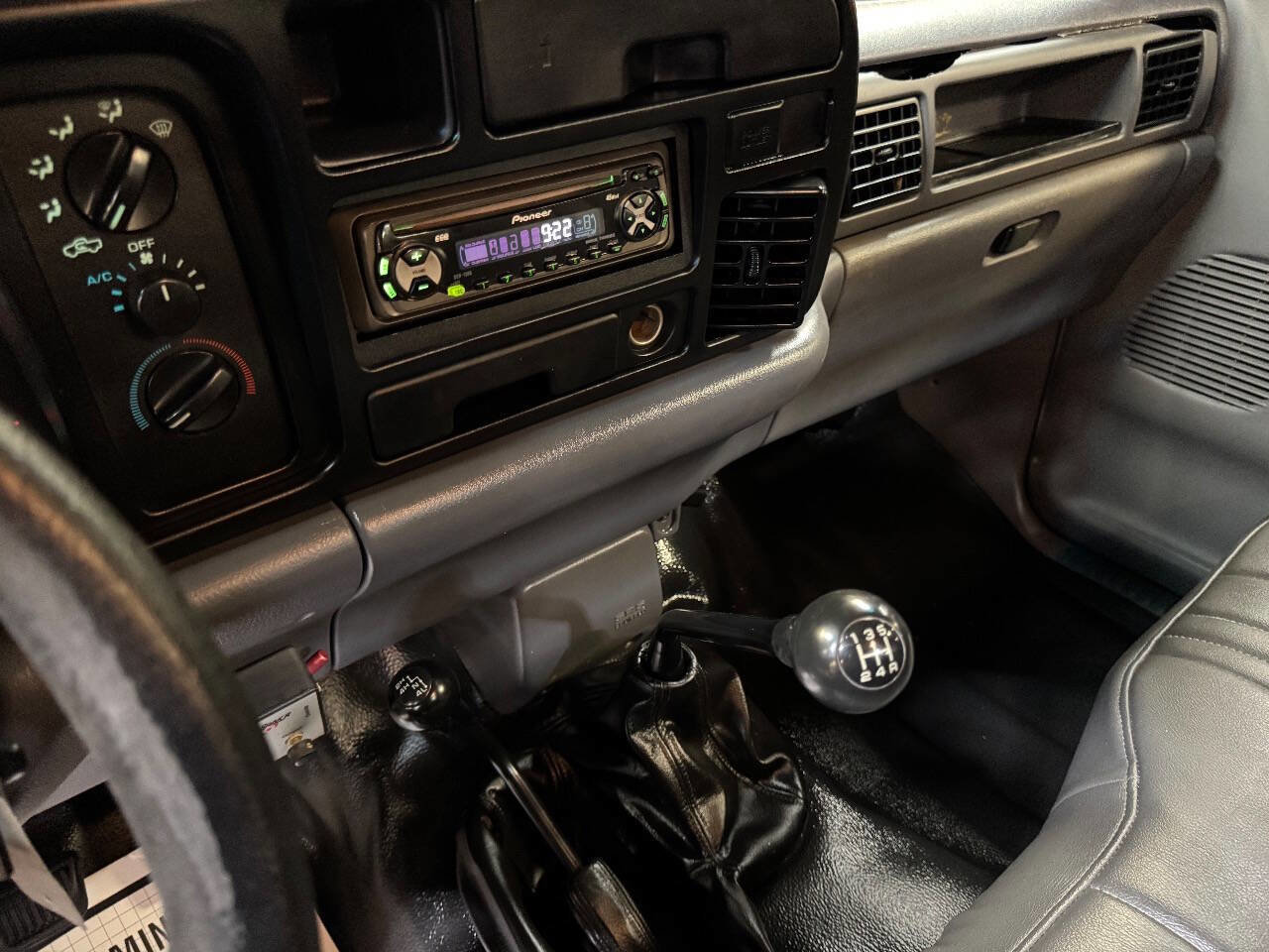 Used 1997 Dodge Ram 3500 Truck 4x4 Regular Cab image 28